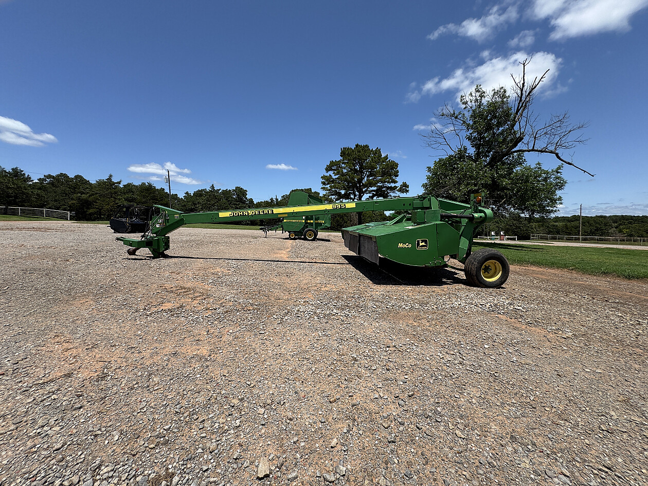 2000 John Deere 945 MoCo